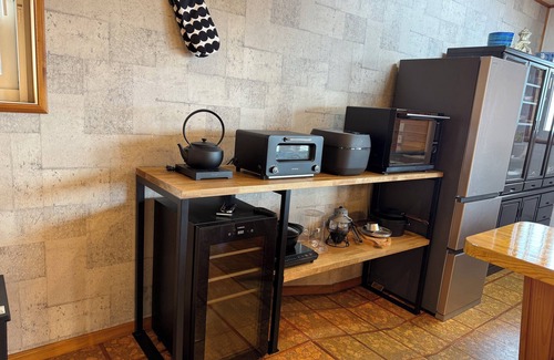 Kisakatamachi Casa | Ocean view Akita sunset/sea view villa St. Kilda for rent