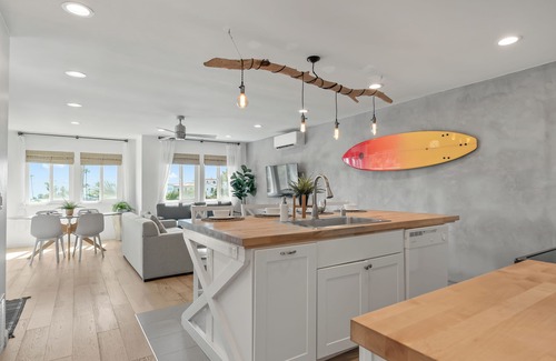San Clemente Apartamento | Ocean View + Deck, Walk to Trestles Beach | El Camino Surfhouse B by AvantStay