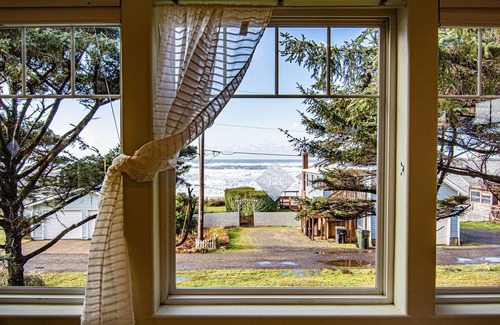 Yachats Casa | Pasos modernos, aptos para perros, con vista al mar a 7 millas de Sandy Beach