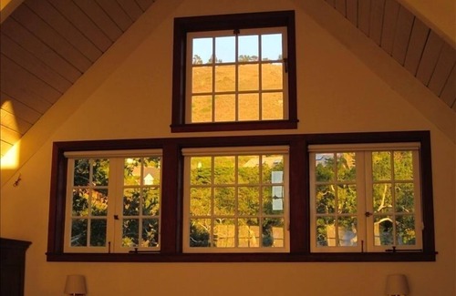 Carmel Highlands Cabaña | Ocean View French Country Cottage, Encanto y de tranquilidad, playa!
