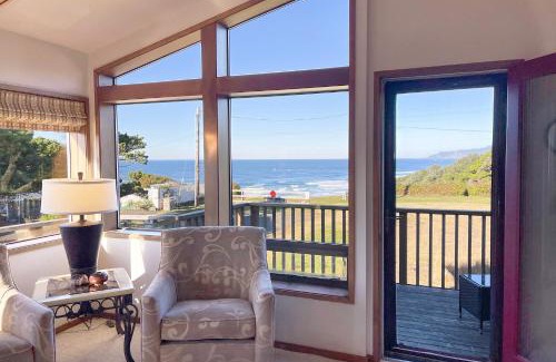 Agate Beach Casa | Ocean View Home in Newport! Short Walk to Sandy Beach! Cliffside Retreat