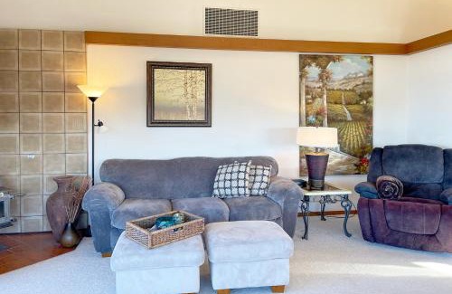 Agate Beach Casa | Ocean View Home in Newport! Short Walk to Sandy Beach! Cliffside Retreat