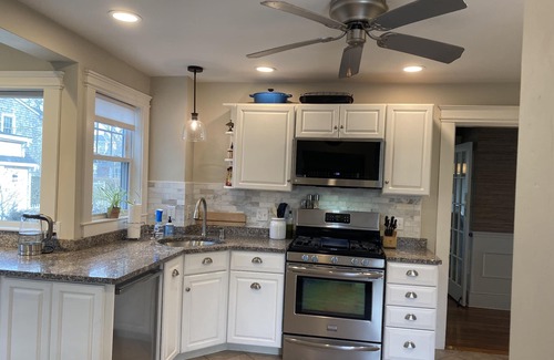 Falmouth Heights Casa | Casa con vista al mar en alquiler en Fabulous Falmouth Heights !!!