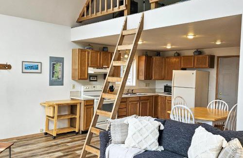 Yachats Casa | Ocean View in Yachats! Dog Friendly! Ya-Hut