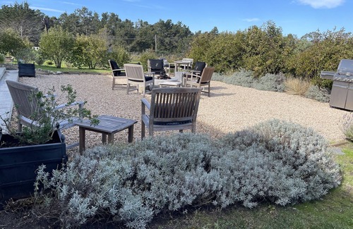 Carmel Casa | Ocean view suite in a restored barn - walkable to Pt. Lobos and Monastery Beach!