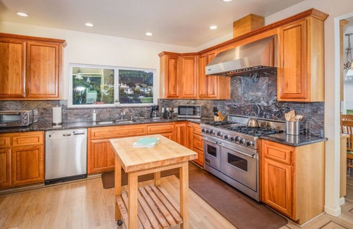 El Granada Casa | Ocean Views, Steps 2 Beach, Hot Tub, BBQ, Fire Pit