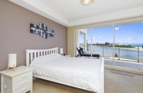 The Entrance Apartamento | Ocean Views Unit 24