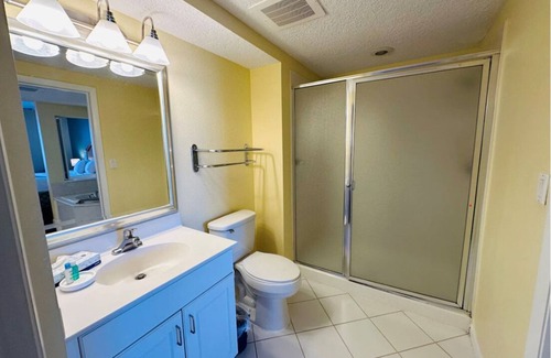 Brush - Stewarts Complejo | Ocean Walk 2bed/2bath Deluxe Lock Off. in Daytona Beach, FL!