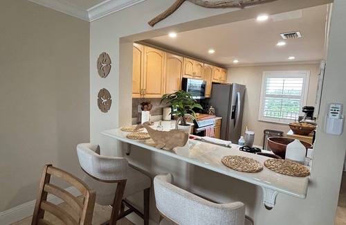 Fort Pierce Shores Casa | Oceanfront 2 bedroom Condo on Hutchinson Island