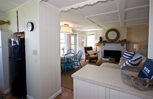 Owls Head Cabaña | Oceanfront and Pet Friendly Cottage