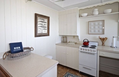 Owls Head Cabaña | Oceanfront and Pet Friendly Cottage