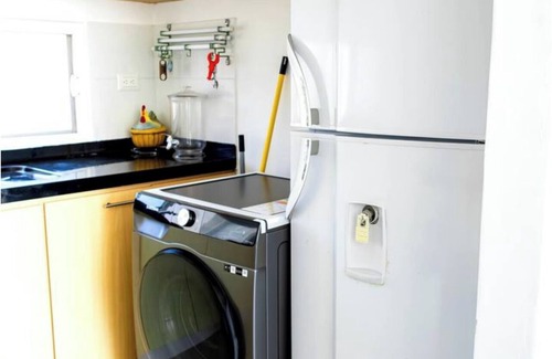 Playas Apartamento | Oceanfront apartment, swimming pool, automatic check-in