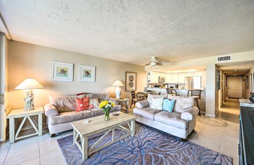 Bonita Springs Apartamento | Oceanfront Bonita Springs Condo with Pool Access!