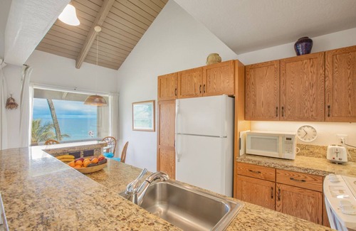 Princeville Condominio | Condominio frente al mar en el paraíso con impresionantes vistas, acceso a la playa y dormitorio con aire acondicionado