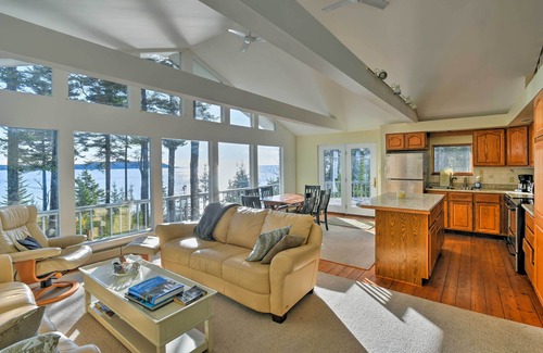 Milbridge Cabaña | Oceanfront Cottage en 2 Acres - 4 millas de la ciudad!