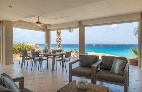 Kralendijk Apartamento | Oceanfront Deluxe Apartment Blue Marlin at Den Laman