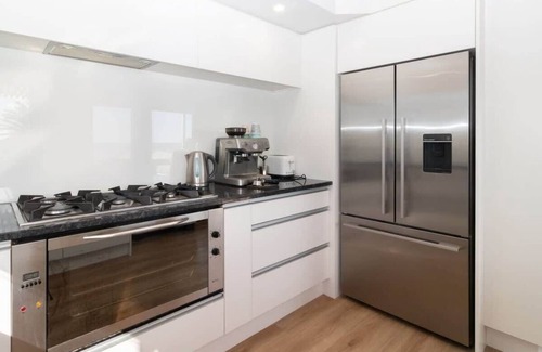 Rewa Casa | Ocean Outlook: Coastal Views in New Plymouth