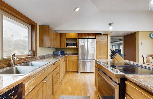 Oregon Coast Casa | Casa frente al mar con impresionantes vistas y acceso privado a la playa: ¡los perros están bien!