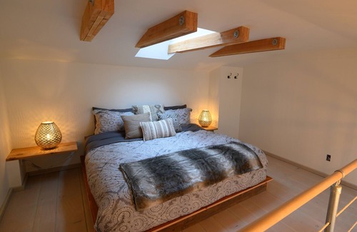 Denman Island Casa | Suite de lujo frente al mar y sauna en un entorno natural rústico