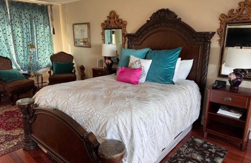 Western Shore Casa | Oceanfront Luxury Magical Views Sunset and Sunrise