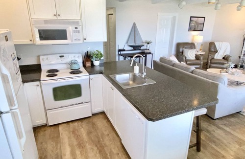 Yachats Casa | Oceanfront Main floor Duplex in the heart of Yachats