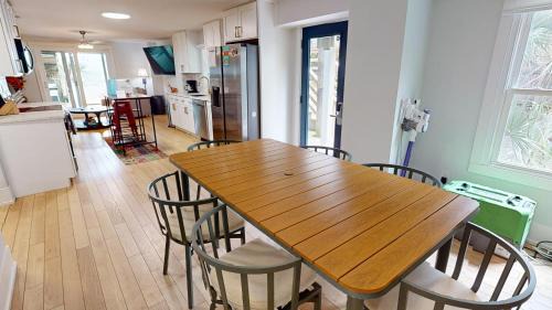 Folly Beach Apartamento | Oceanfront Nest Down