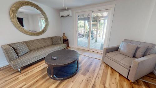 Folly Beach Apartamento | Oceanfront Nest Down