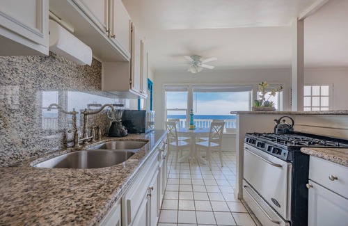 Eastern Malibu Apartamento | Maravilloso frente al mar en Dry Sandy Carbon Beach - Sandpiper