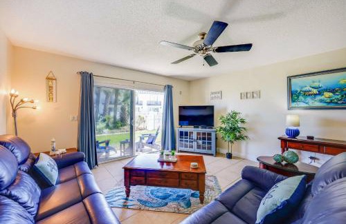 Ormond-by-the-Sea Apartamento | Oceanfront Ormond Beach Condo Patio, Pool Access!