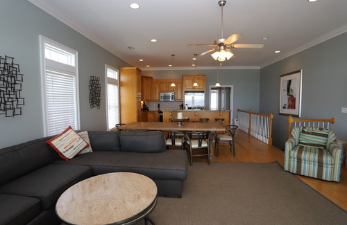 Surf City Casa | ¡Nuevo julio de 2018! Frente al mar, registro anticipado gratuito !! 4/5 dormitorios, piscina, ascensor, mascotas