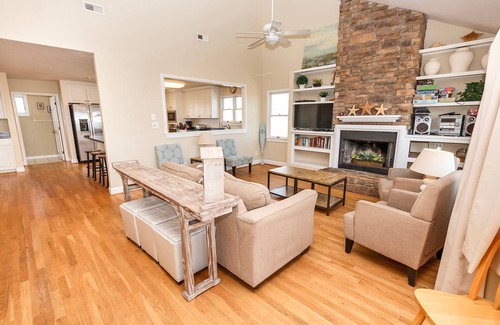 Corolla Casa | OCEANFRONT, Priv Pool, Hot Tub -CP16, Sea You Soon