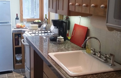 Gouldsboro Cabaña | Impresionantes vistas desde Tree Tops Cottage, cerca de Acadia Ntl. Sección Parque / Schoodic