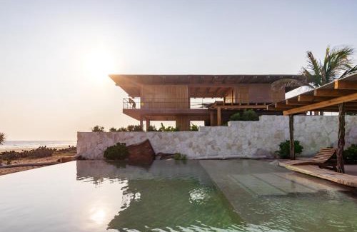 Barra de Colotepec Villa | Oceanfront Villa in Puerto Escondido, exclusive, Spectacular sunsets!