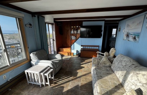 Ship Bottom Casa | Oceanfront with SPECTACULAR OCEANVIEWS that go forever.