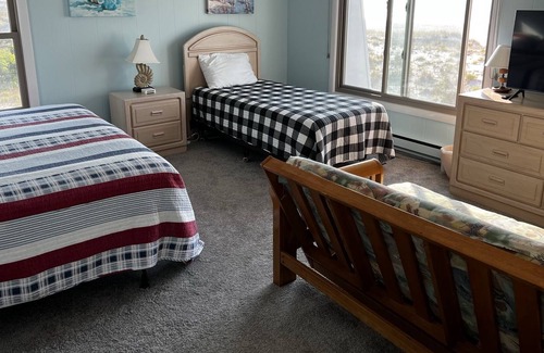 Ship Bottom Casa | Oceanfront with SPECTACULAR OCEANVIEWS that go forever.