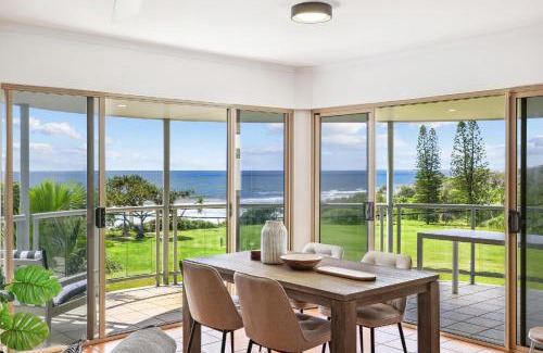 Point Arkwright Apartamento | Oceanside Apartment with Views of Yaroomba Beach