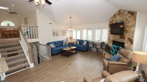 Corolla Light Casa | Oceanside, Private Pool, Hot Tub, Screened Porch, 722, The Sandlot