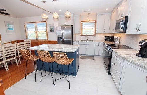 Monteray Shores Casa | Oceanside, Private Pool, Hot Tub, Close to Beach, WW874, Whalecome Aboard