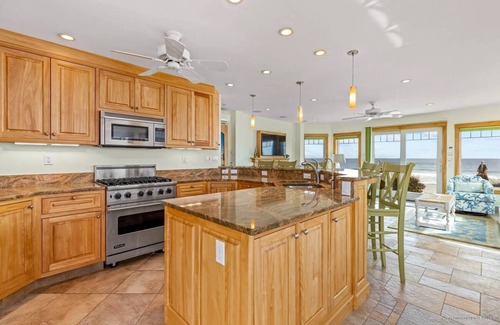 Ogunquit - Wells Villa | Oceanside Villa Retreat w/ Private Beach
