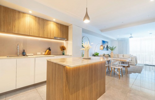 Bokarina Apartamento | Oceanus oasis. Stunning modern coastal apartment