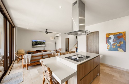 Playa Conchal Chalet De Esquí | Oceanview Townhome in Private Reserve