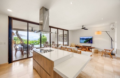 Playa Conchal Chalet De Esquí | Oceanview Townhome in Private Reserve