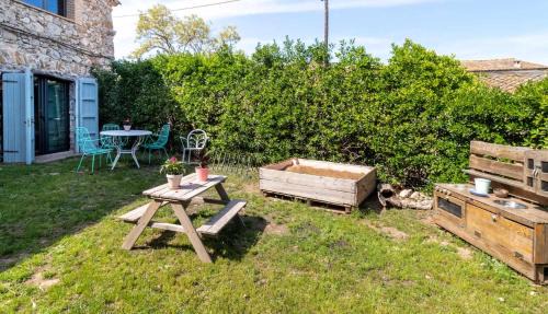 Sobrestany Apartamento | Ocells de Montgri- apartamento rural en el Empordà