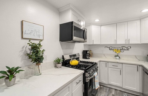 Los Angeles Casa | October Sale! 35% Off - Avalon Bnb