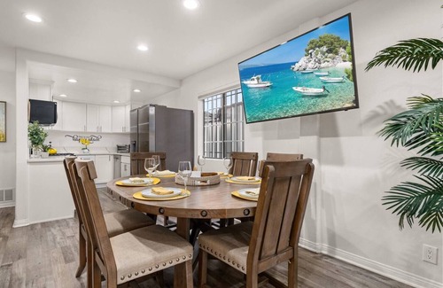 Los Angeles Casa | October Sale! 35% Off - Avalon Bnb