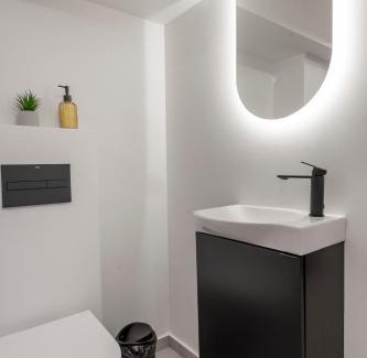 Attiki Apartamento | Oculus Kolonos Suites by Live&Travel