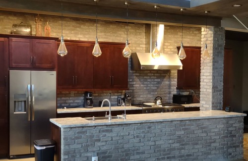 Cordes Lakes Casa | OFF GRID 4 Bedroom House