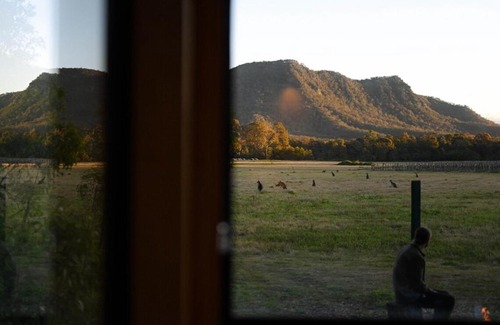 Pokolbin Casa | Off-Grid Cabin Tucked in Hunter Valley - Iona