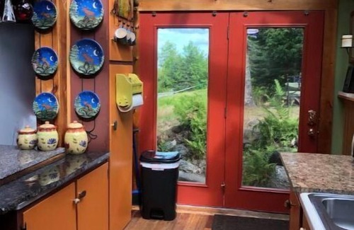 Orland Cabina | Off Grid Mountain Cabin w/skyline & kayaks