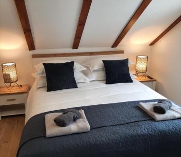Sutivan Casa | Off grid Robinson house Karmen